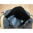 Ariat  Zipper Duffel Bag ATS *LARGE SIZED* Shoulder Stap and bottom pegs Photo 5