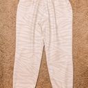 Old Navy Active Zebra Print Joggers Photo 0