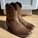 Justin  short cowboy boots. Womens size 10. Excellent condition. From Boot Barn Photo 1