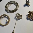 Lot Of 5 Gold Tone Brooch Pins Circle Wreath, Rooster Bird Etc Photo 9