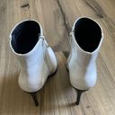 mix no. 6  Dann White Patent Leather Ankle Booties Size 8.5 M Black Heels Photo 5