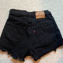 Levi's Premium Ribcage Shorts Photo 3