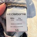 Liz Claiborne  Classic Denim Jean Shorts Women’s Size 16 Button Flap Back Pockets Photo 4