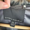 Banana Republic  Grey Faux Fur Vest in Smoky Grey Size X-Small Photo 3