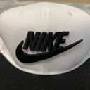 Nike hat Photo 5