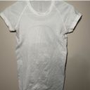 Lululemon Swiftly Tech Short Sleeve 2.0 Photo 1