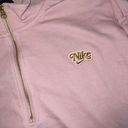 Nike Sportswear Femme Quarter-Zip Sweater in Pink/Gold Photo 6