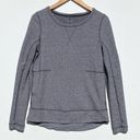 Lululemon  Women’s Exhalation Pullover Heathered Gray size 6 Photo 0