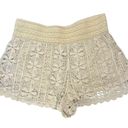 Topshop  crochet pull on shorts size 6 Photo 1