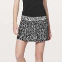 Lululemon Women’s Pace Rival Skirt in Chirasu Black Chirakasu White // Size 6 Photo 1