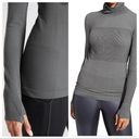 Athleta  Flurry Base Layer Turtleneck S Long Sleeve Shirt S Photo 1