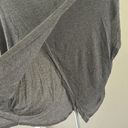 Lululemon  Devout Short Sleeve Tee Heathered Mod Medium Grey Photo 7