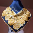 Beautiful Vintage Silk Scarf. Photo 9