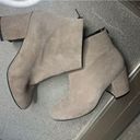 Stuart Weitzman  Beige Bacari Suede Chunky-Heel Bootie Sz EU38/US 8 Photo 2