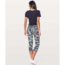 Lululemon  Wunder Under Crop (Hi-Rise) 21 inch Leggings in Spring Bloom Multi 4 Photo 1