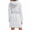 Vera Bradley  Berry Merry Bathrobe, Gray, Medium Photo 2