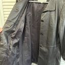 Liz Claiborne Women’s Leather Jacket Size Medium  Photo 2