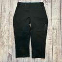 Columbia  Omni Shield Black Capri. Size Small. Photo 0