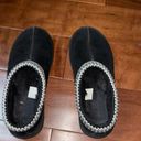 UGG Black Photo 3