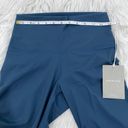 Everlane | The Perform Legging | ColorAtlantic | Small Photo 3