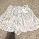 ZARA soft gold satin effect pleated shorts never worn Photo 4