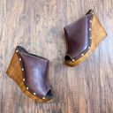 sbicca  • Guthrie wedge sandal platform brown leather peep toe mule slide clog Photo 5