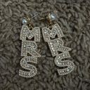 Mrs earrings Photo 1