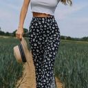 Boutique NEW Wild Child Daisy Flares Photo 0