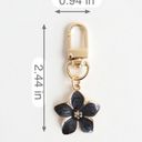 Daisy 1pc Flower  Keychain Elegant Alloy Keyring Hanging Pendant Bag Char… Photo 1