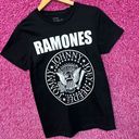 The Ramones Arturo Vega Presidential Seal Punk Band Logo Tee XS Photo 2