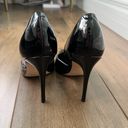 Marc Fisher  Women’s Christa Pump-Black Patent Photo 4