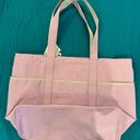 Lululemon NWT  daily multi pocket tote in vitapink Photo 4
