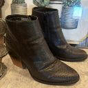 Very G Snakeskin Faux Leather Ankle Boots Stacked Heels  Size 8. Photo 0