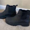 UGG Chelsea Boot Photo 2