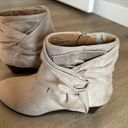 Comfortview  booties women’s size 7W Photo 2