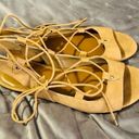 Indigo rd. Gadiva Lace Up Gladiator Sandal Flats Faux Suede Tan 8.5 M Photo 2