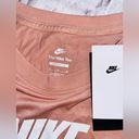 Nike  T-shirt Loose Fit NWT sz M Photo 2