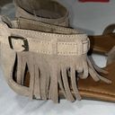 Minnetonka Sz 7  Suede Ankle Fringe Low Wedge Sandals Zipper Back Taupe Brown Photo 4