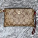 Coach Wristlet Photo 0