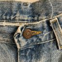 Lee Vintage  Mom Distressed Light Wash Jeans - Waist Size 32 Photo 4