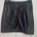 Blue Blush NWT  Women Black slit Faux Leather Skirt S. Photo 2