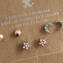 American Eagle  earrings New Studs star moon NWT Photo 1