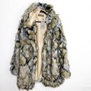 Fillinuo faux fur hooded coat Size undefined Photo 12