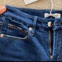 Good American high waisted flared jeans. 2 Photo 9