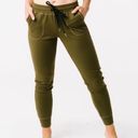 Zyia  Active Unwind Joggers Sweatpants in Olive Green Size XL Photo 0