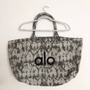 Alo Yoga Grey Tie Dye Shopper Tote Bag One Size Photo 5