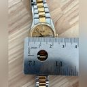 Seiko  SQ Ladies Watch Vintage Two Tone Bracelet Gold Tone Dial Day Date Window Photo 9