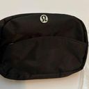 Lululemon  mini make up bag black color Photo 0