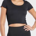 All In Motion Women's Seamless Crop Short Sleeve Top Black Small Photo 3