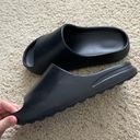 black slides Size 8 Photo 2